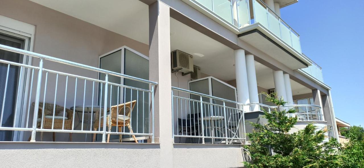 Apartment'S Meti 울친 외부 사진